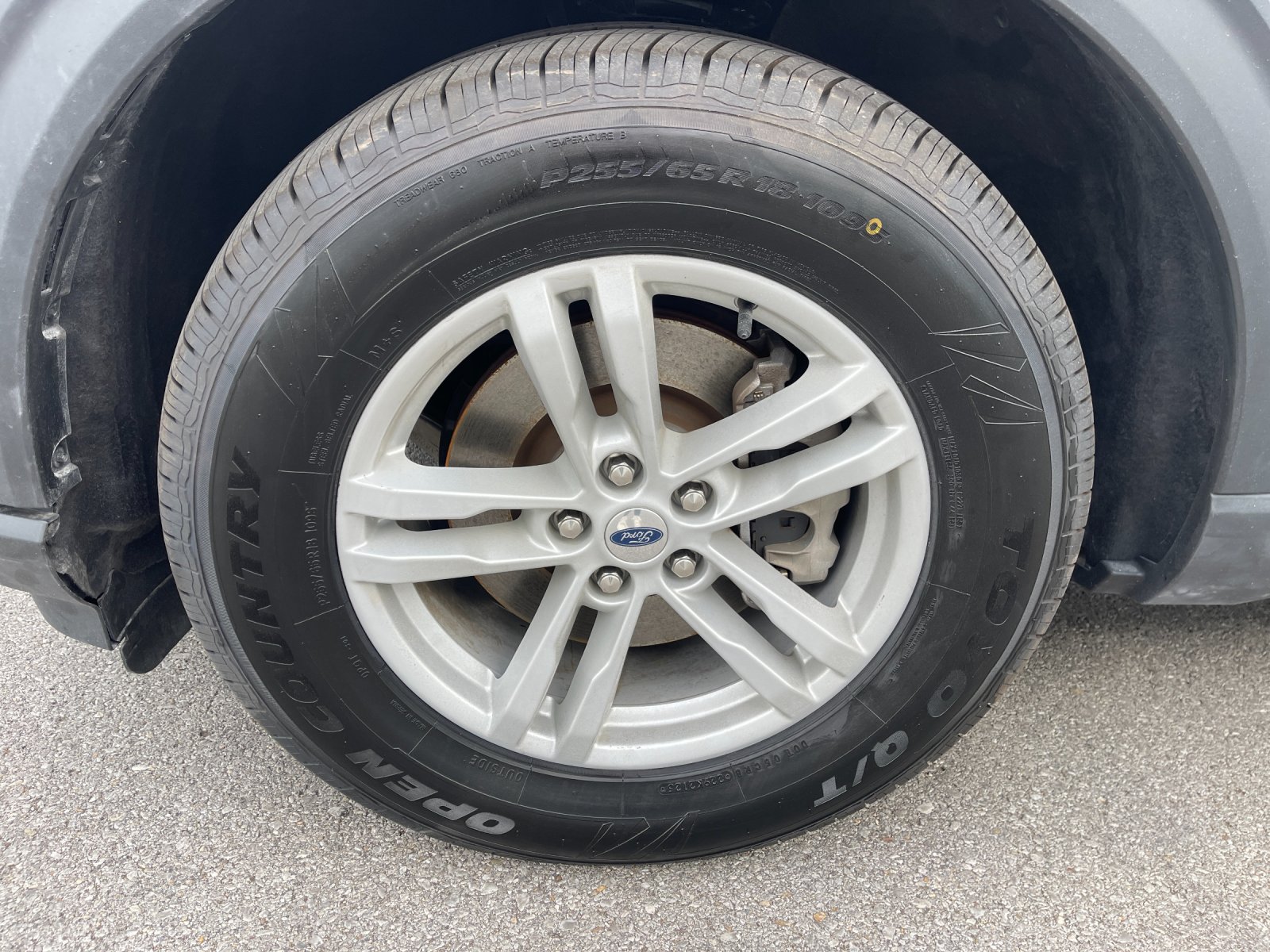 Used 2023 Ford Explorer XLT RWD image 33