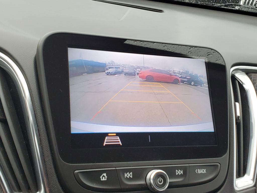 Used 2020 Chevrolet Malibu LT image 24