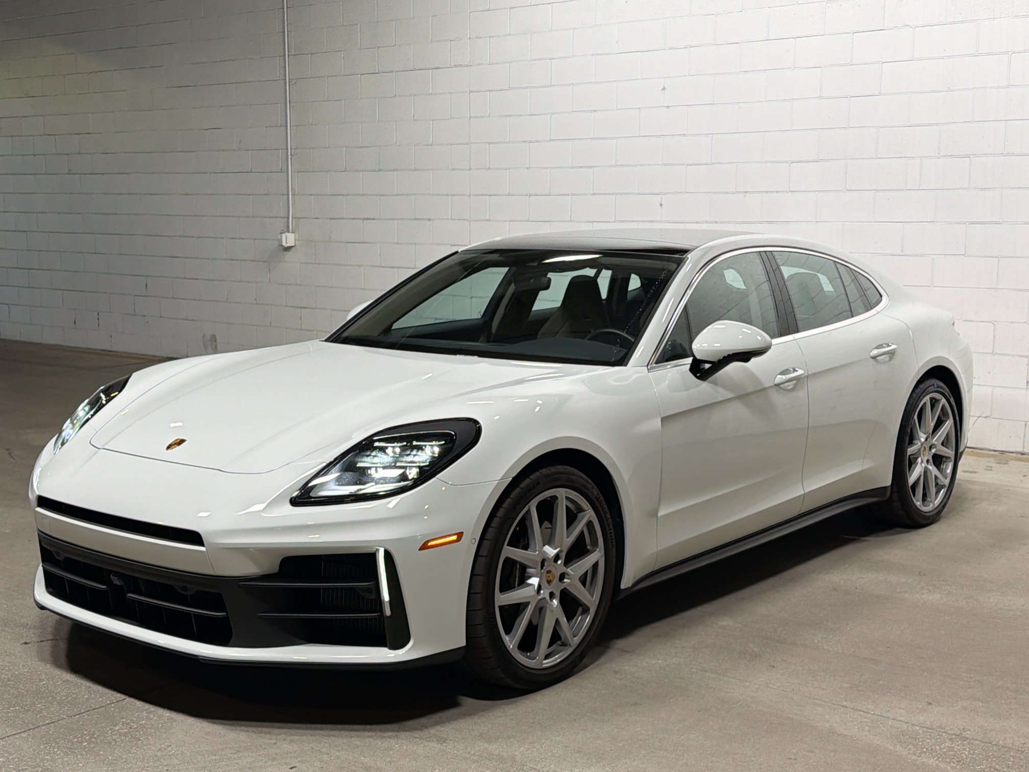 Certified 2026 Porsche Panamera image 1