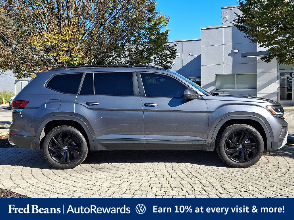 Used 2023 Volkswagen Atlas SE w/ Panoramic Sunroof Package AWD/4WD image 9