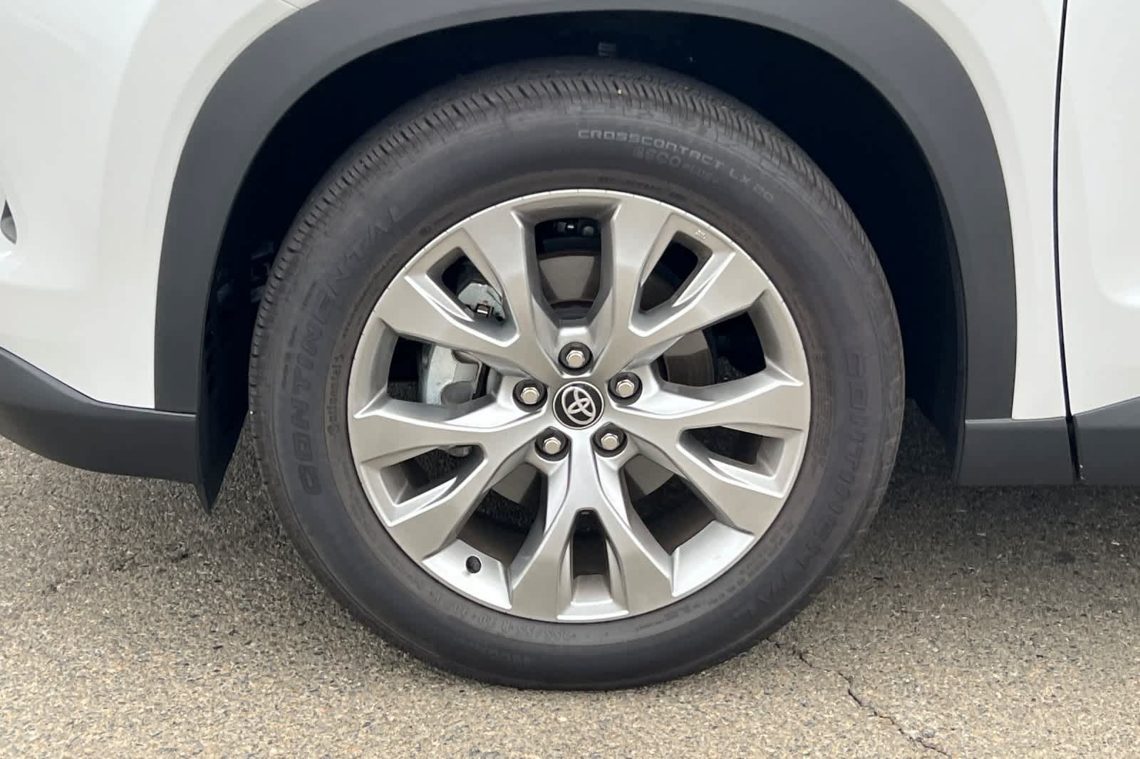 Used 2026 Toyota Grand Highlander AWD image 12