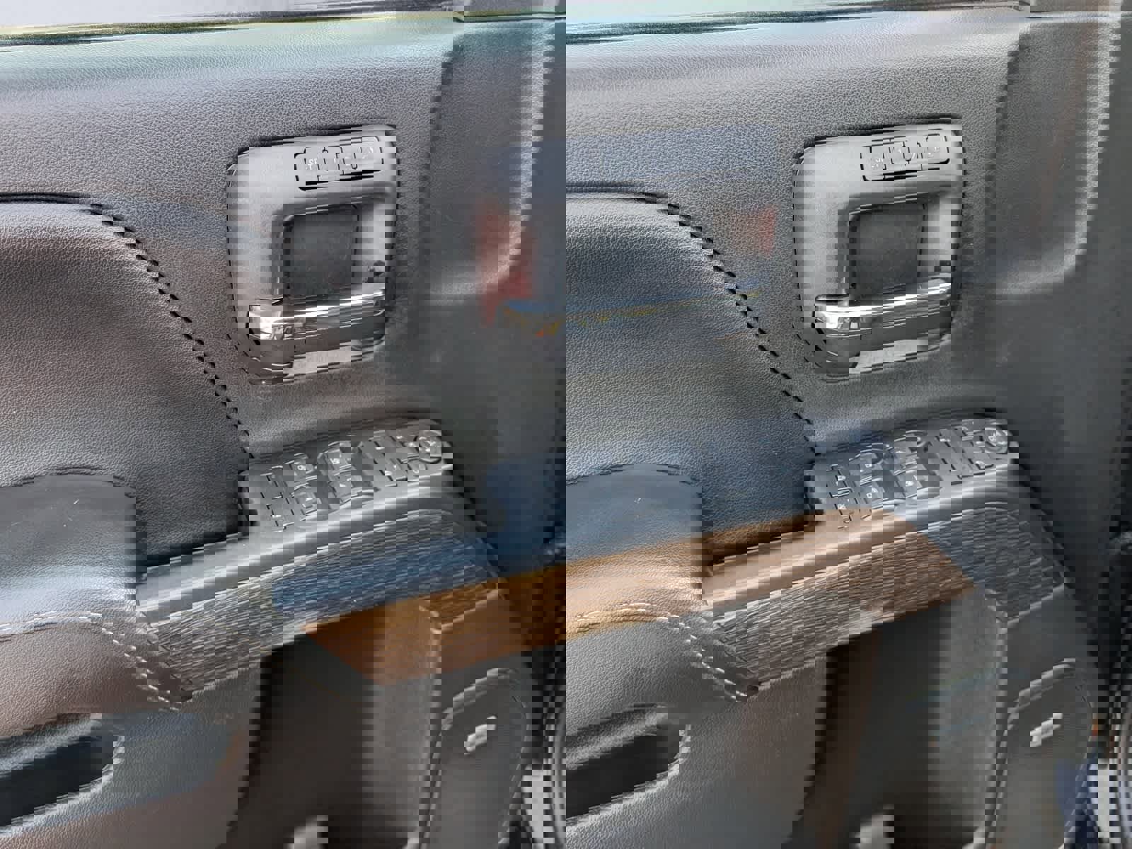 Used 2017 GMC Sierra 2500 Denali w/ Duramax Plus Package image 19