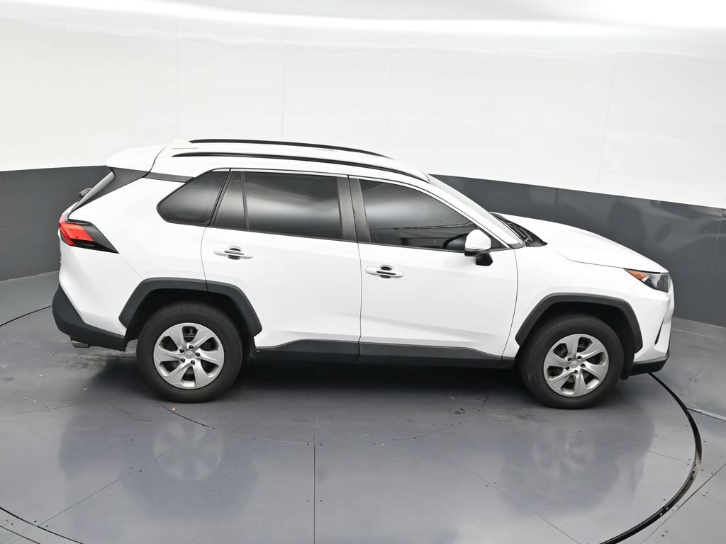 Used 2020 Toyota RAV4 LE FWD image 20