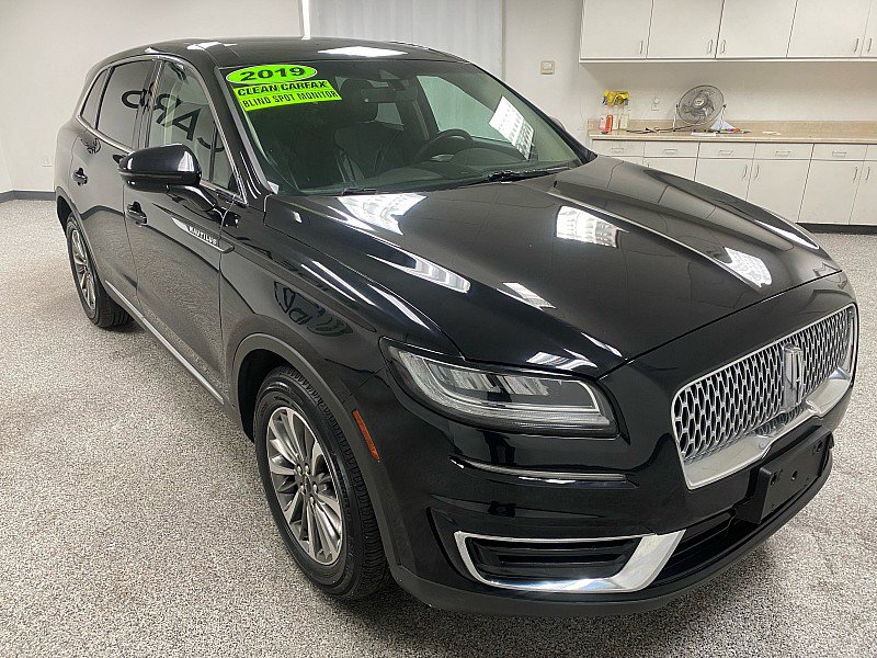 Used 2019 Lincoln Nautilus Select FWD image 3