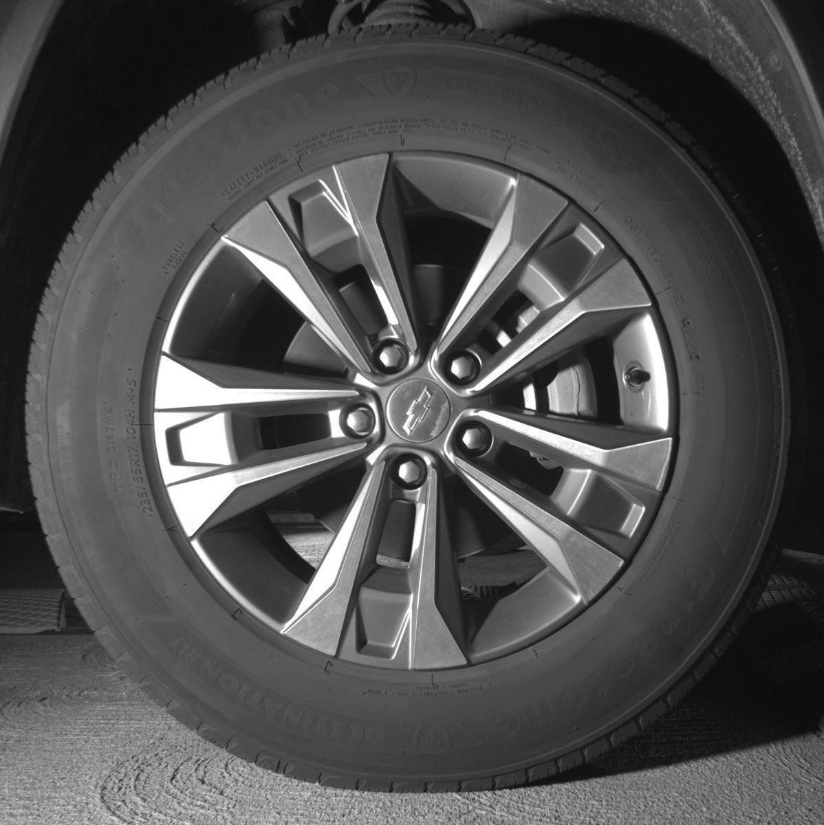 Used 2025 Chevrolet Equinox LT FWD image 13