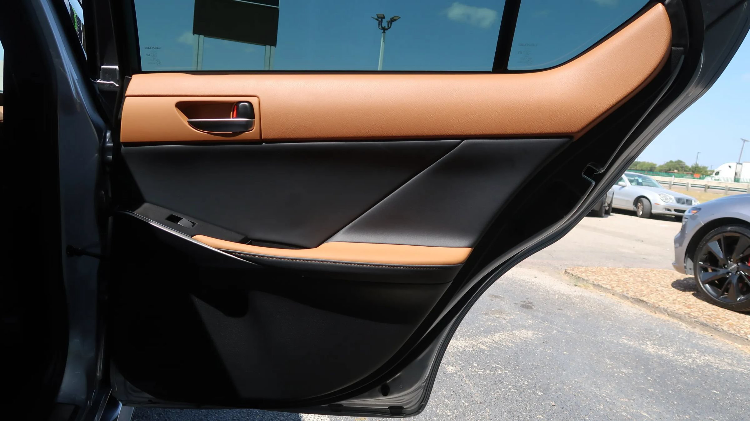 Used 2025 Lexus IS 300 F Sport AWD/4WD image 45