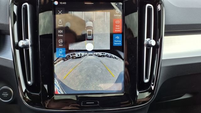 New 2026 Volvo XC40 B5 Ultra w/ Protection Package Premier image 21