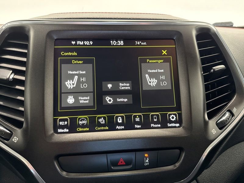 Used 2022 Jeep Cherokee Trailhawk w/ Sun, Sound & Nav Group AWD/4WD image 31