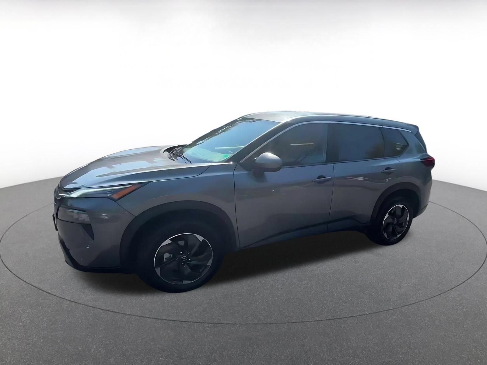 Used 2025 Nissan Rogue SV AWD/4WD image 8