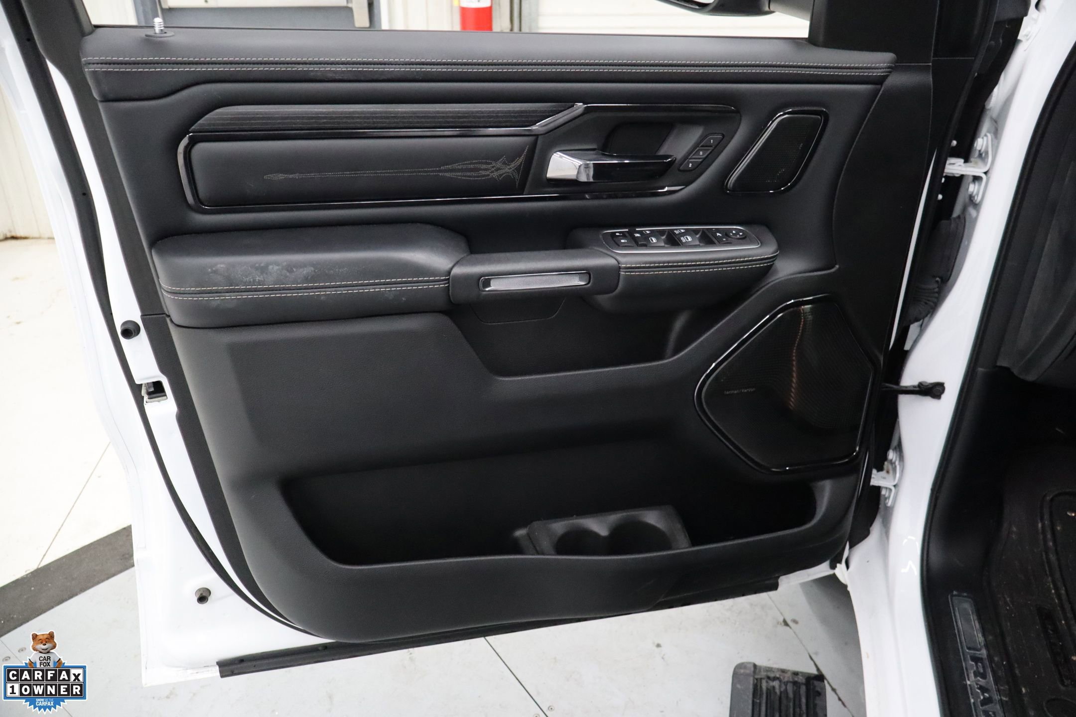 Used 2023 RAM 1500 Limited image 12