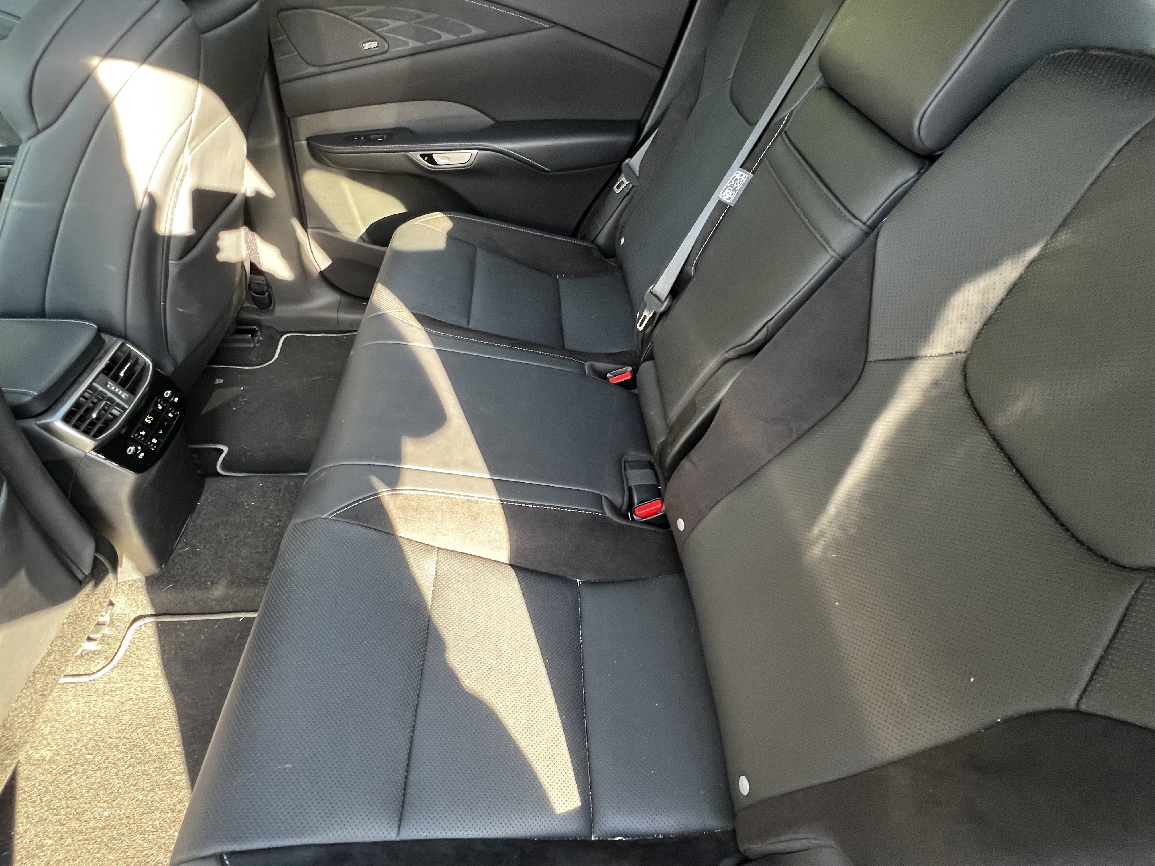 Used 2023 Lexus RX 500h F Sport w/ Cold Area Package image 30