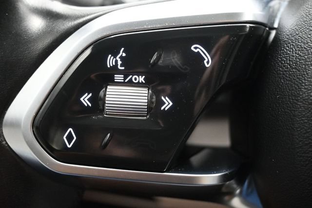 Used 2020 Jaguar XE S RWD image 22