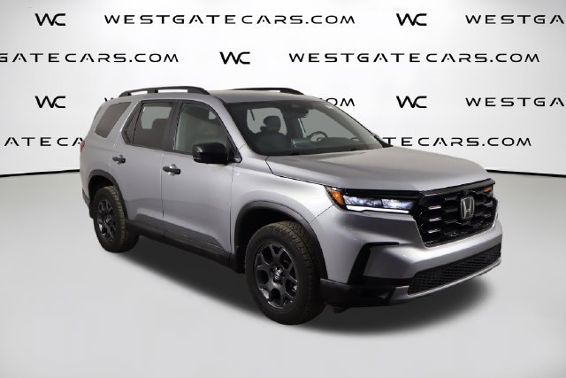Used 2025 Honda Pilot TrailSport image 45