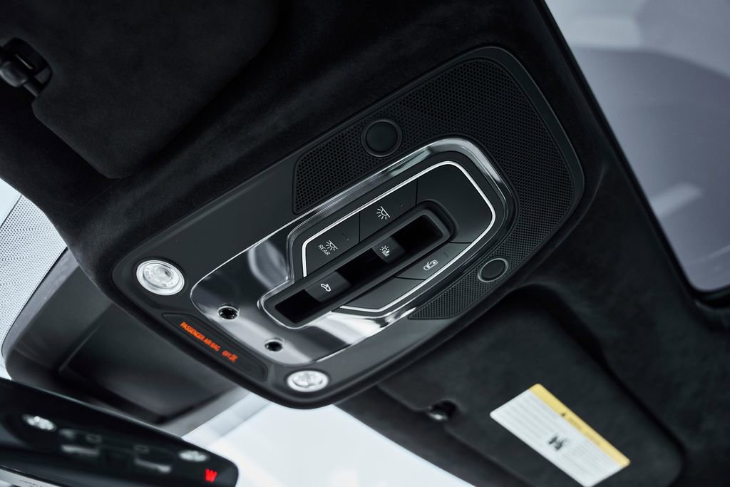 Used 2019 Lamborghini Urus AWD/4WD image 86