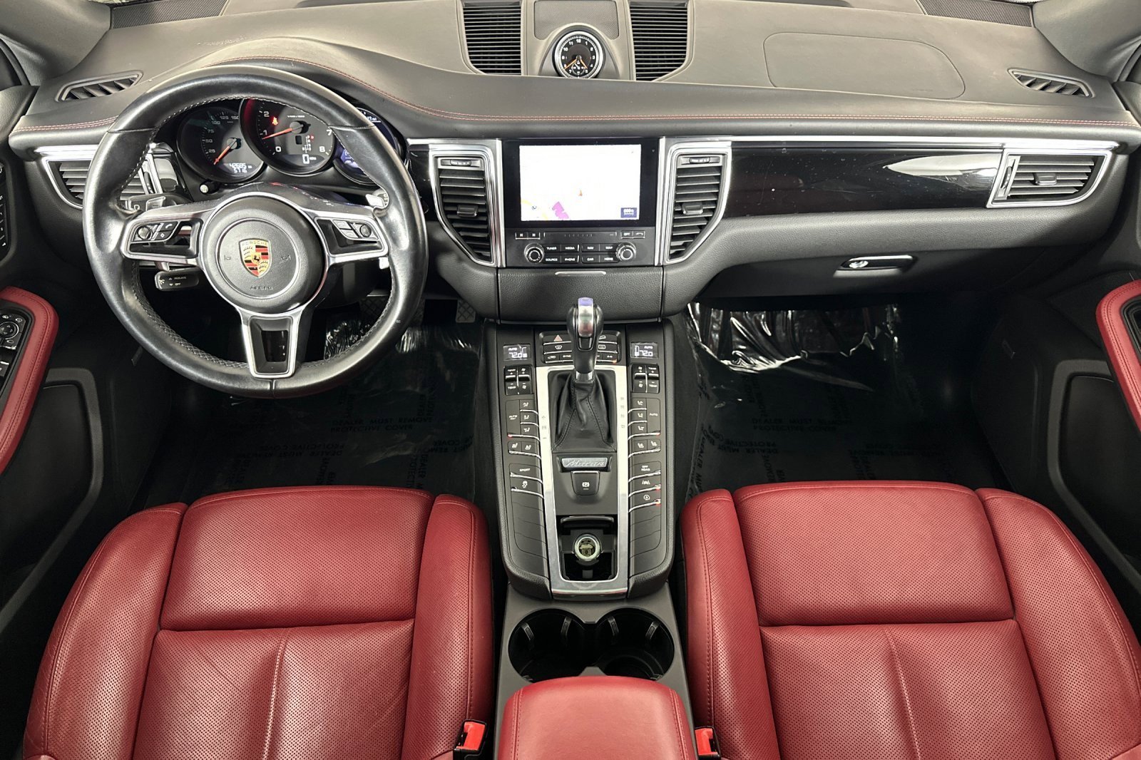 Used 2018 Porsche Macan AWD/4WD image 12