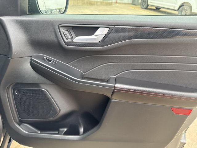 Used 2025 Ford Escape ST-Line FWD image 17