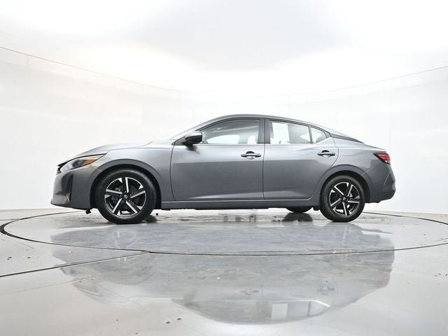 Used 2024 Nissan Sentra SV FWD image 28