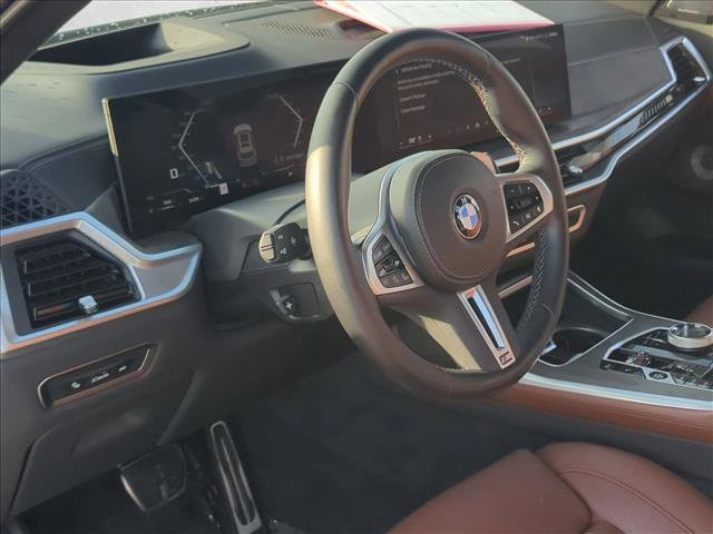 Used 2024 BMW X7 M60i w/ Executive Package image 10