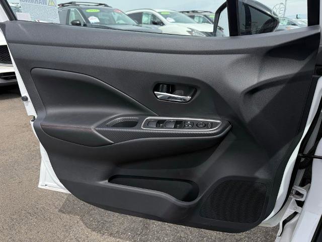 New 2025 Nissan Versa SR w/ Trunk Package FWD image 18