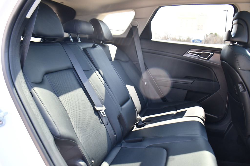 Used 2023 Kia Sportage SX FWD image 17