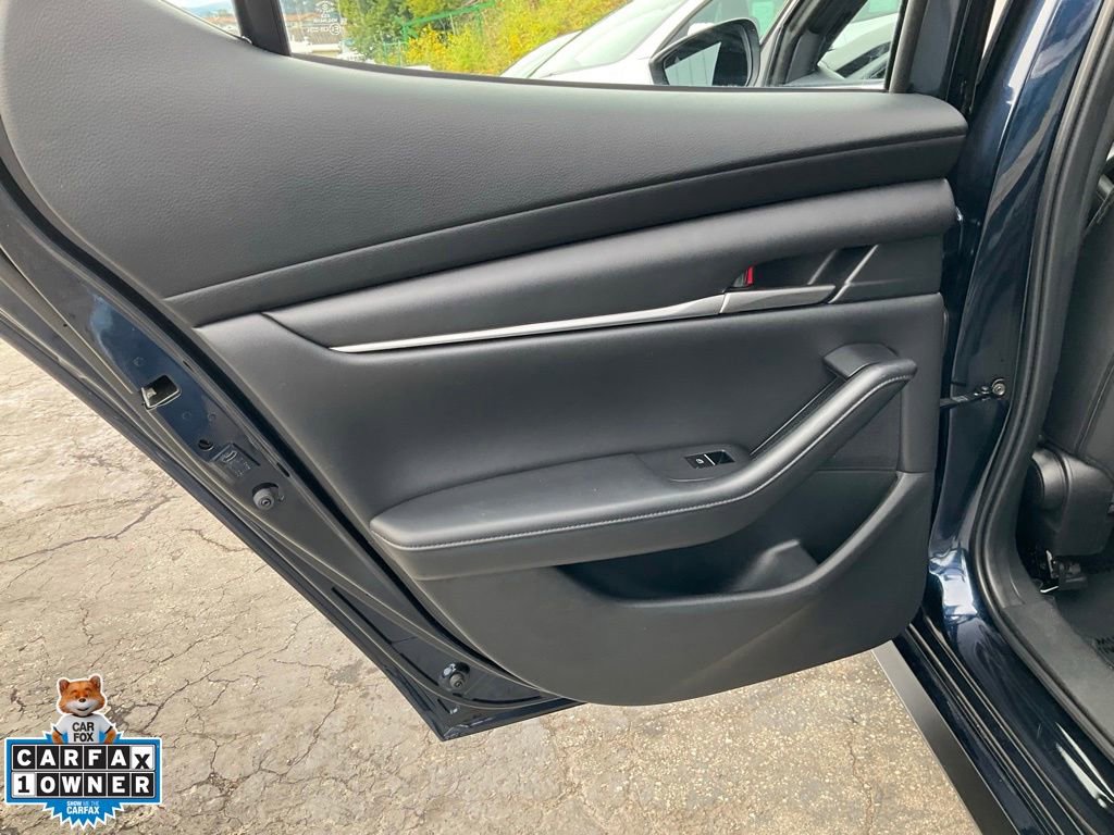 Used 2021 MAZDA MAZDA3 s FWD image 32