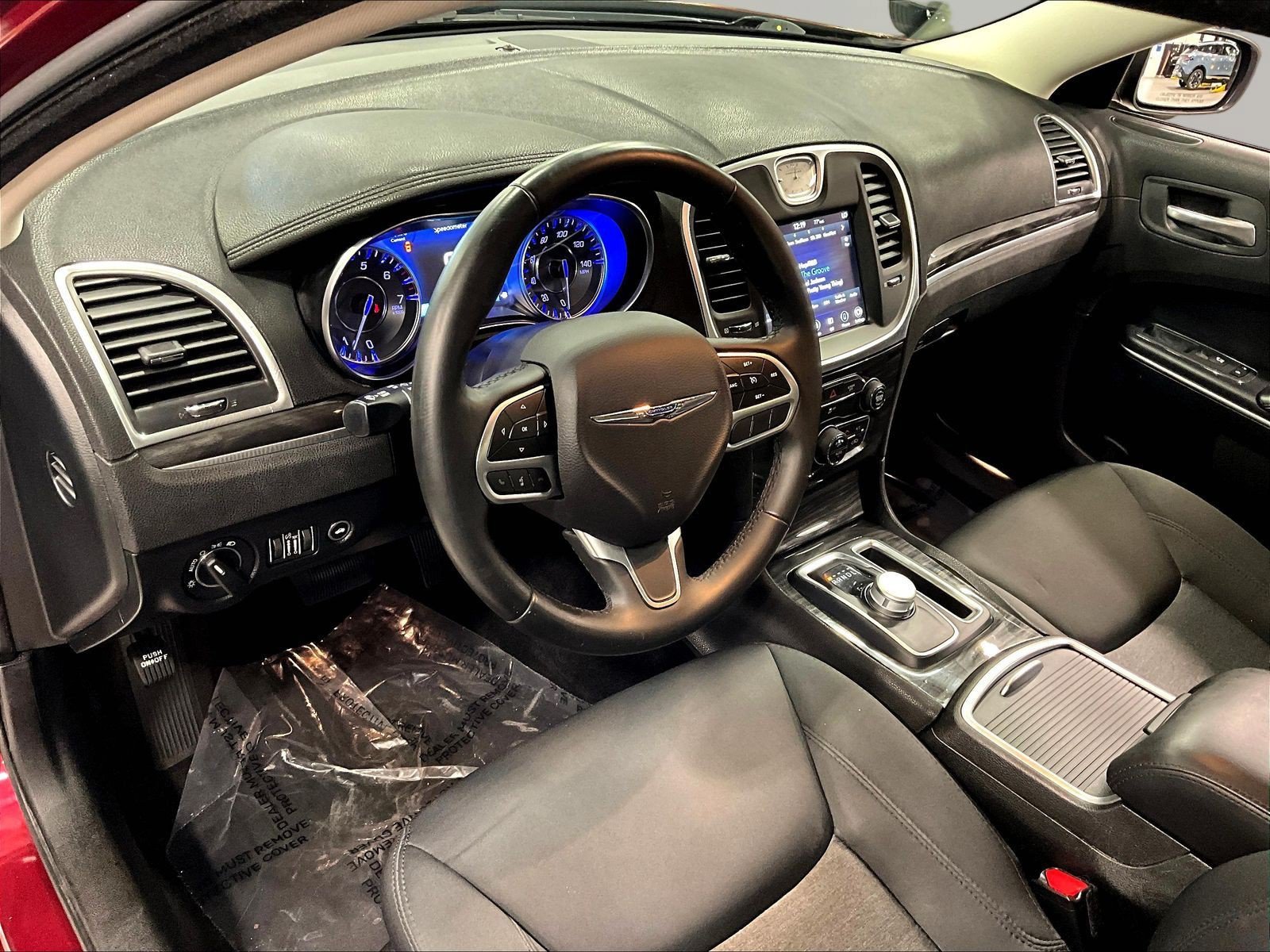 Used 2018 Chrysler 300 Touring w/ Sport Appearance Package RWD image 17