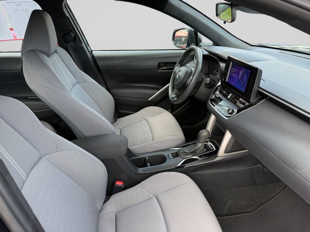 Used 2023 Toyota Corolla Cross AWD Hybrid image 17
