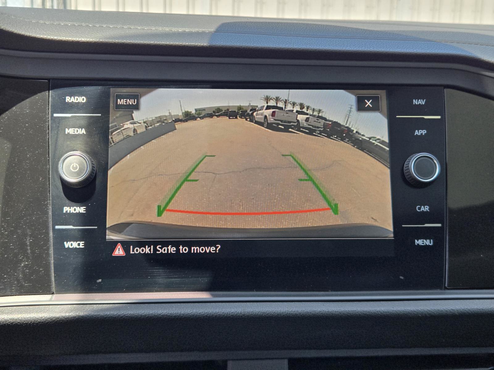 Used 2019 Volkswagen Jetta SEL Premium FWD image 9