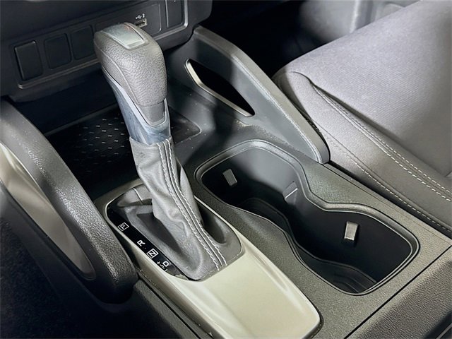 Used 2024 Nissan Frontier SV image 14