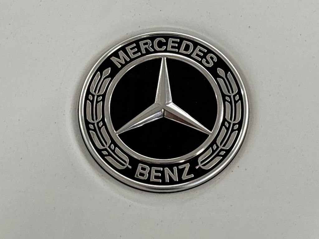 Used 2025 Mercedes-Benz GLB 250 image 25
