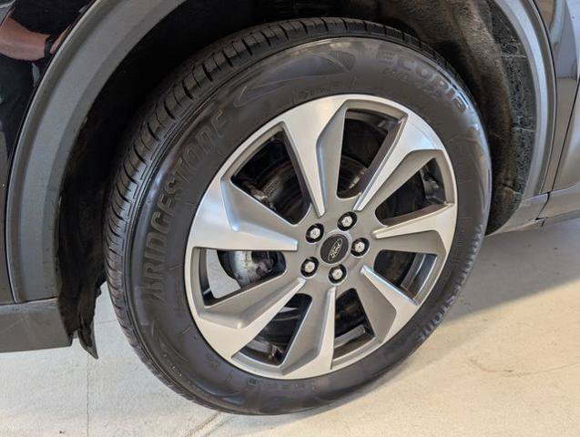 Certified 2024 Ford Escape Platinum AWD/4WD image 9