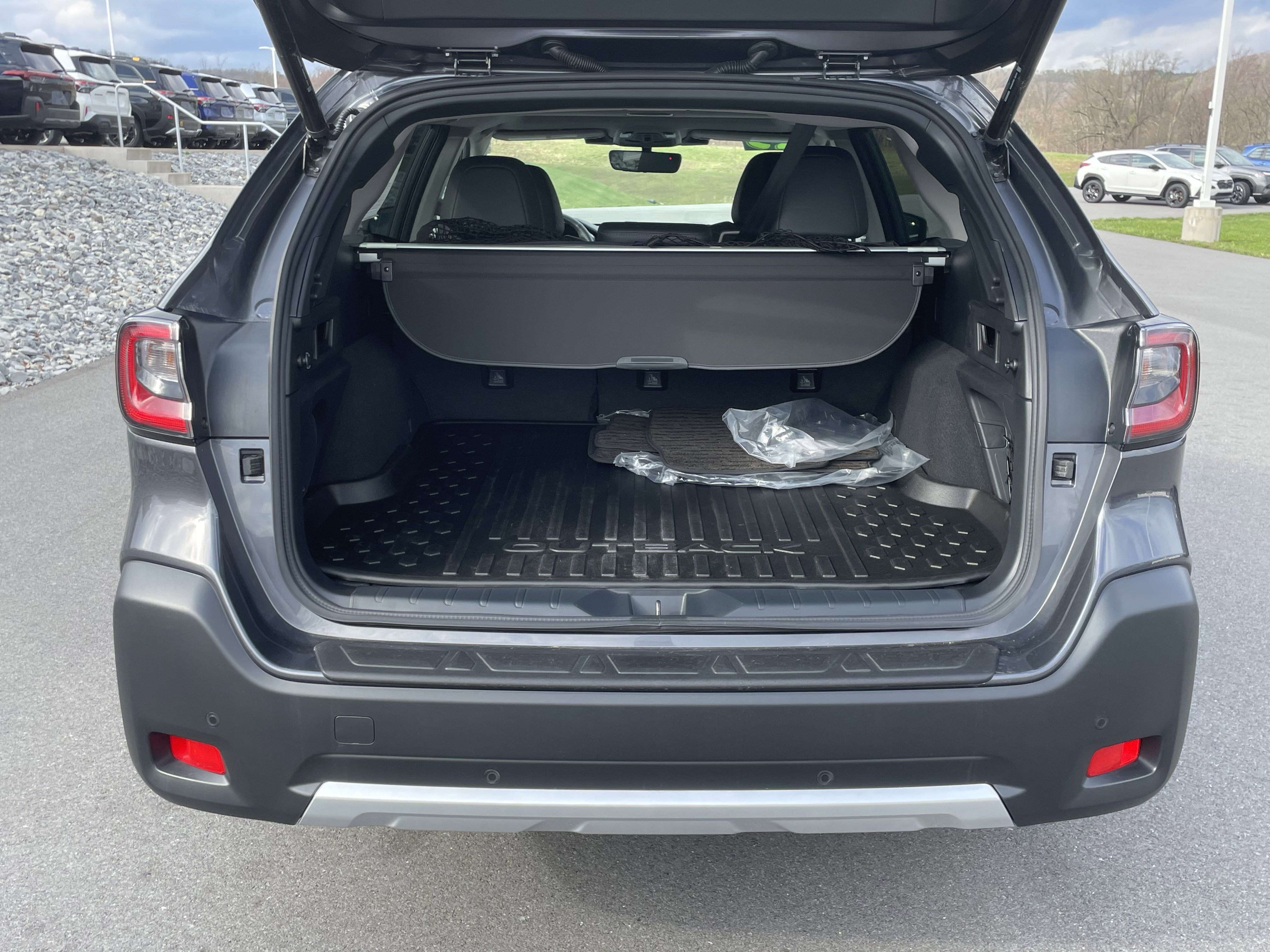 Certified 2025 Subaru Outback Limited AWD/4WD video 5