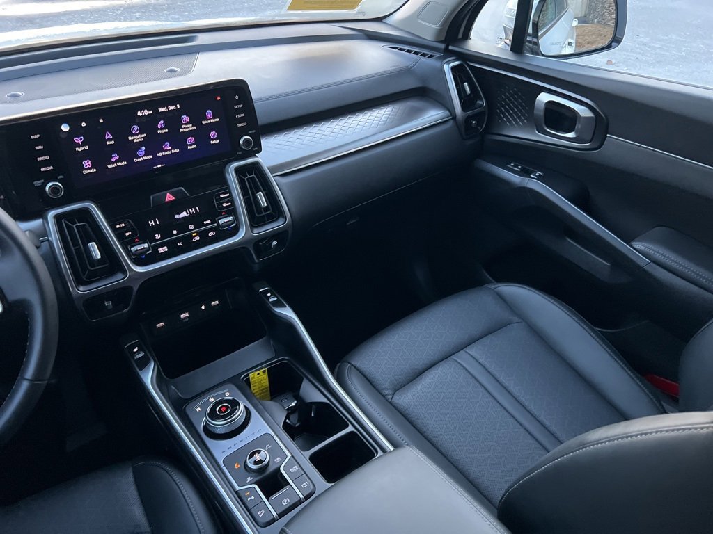 Certified 2023 Kia Sorento EX image 22