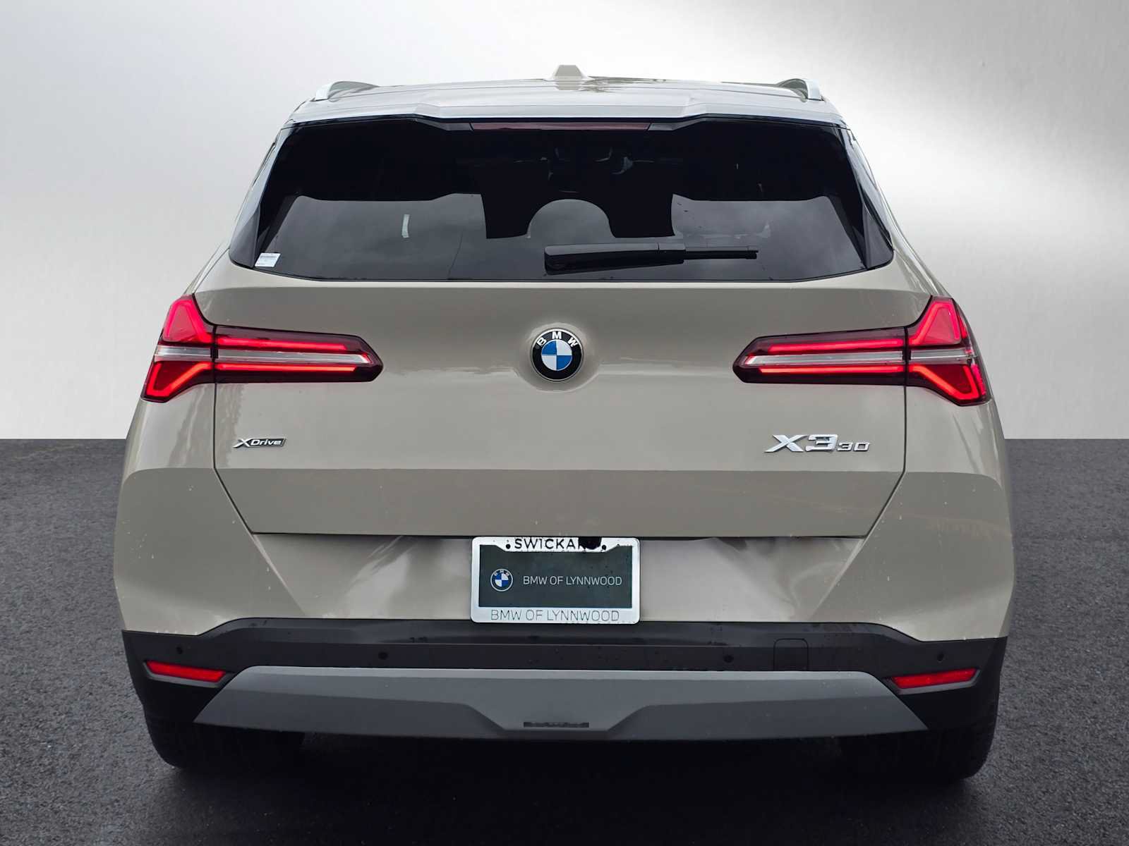 Used 2026 BMW X3 xDrive30i w/ Convenience Package AWD/4WD image 3