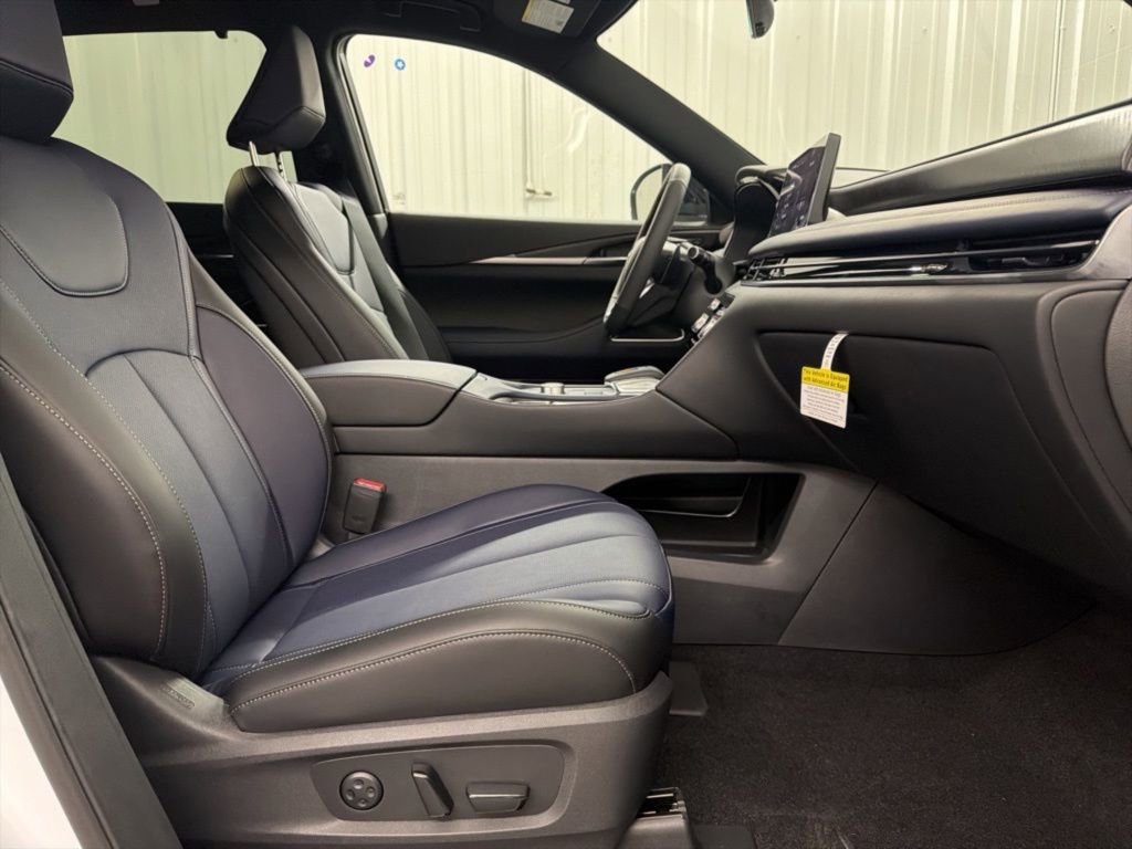 Certified 2026 INFINITI QX60 Sport w/ Dark Cargo Package image 35