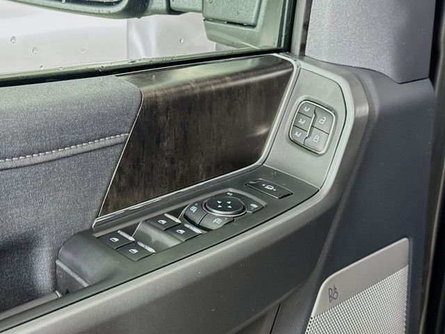 New 2026 Ford F250 Lariat w/ Chrome Package image 18