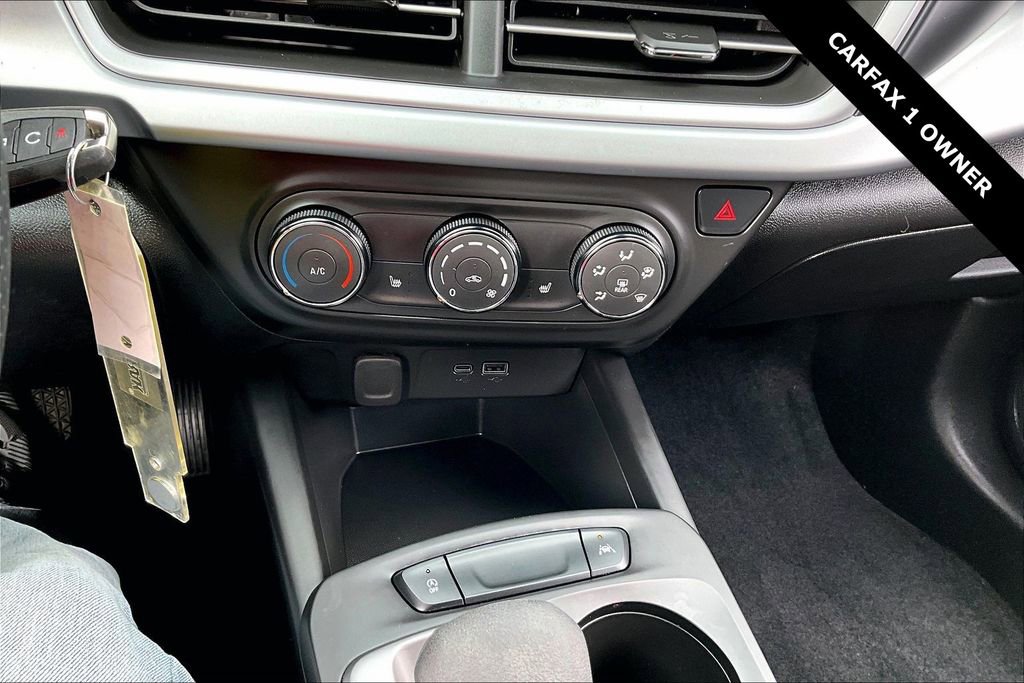 Used 2024 Chevrolet Trax RS image 15