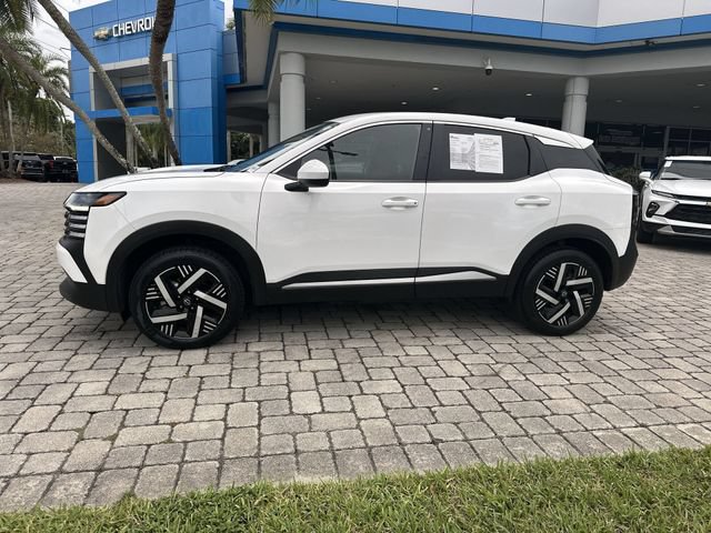 Used 2025 Nissan Kicks SV FWD image 31