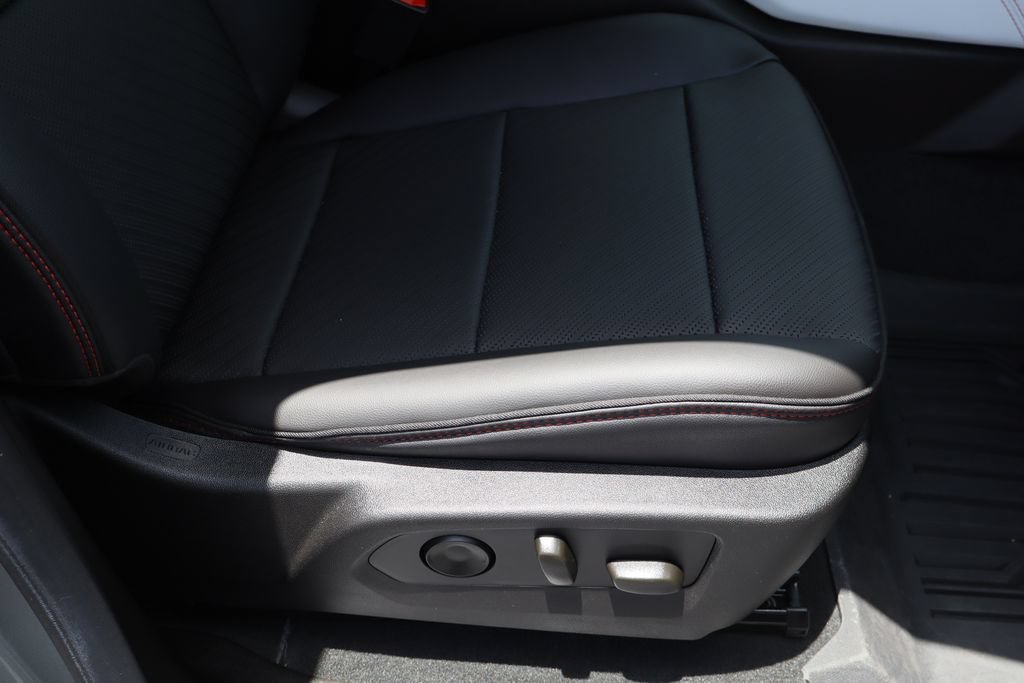 Certified 2024 GMC Canyon AT4X AWD/4WD image 31