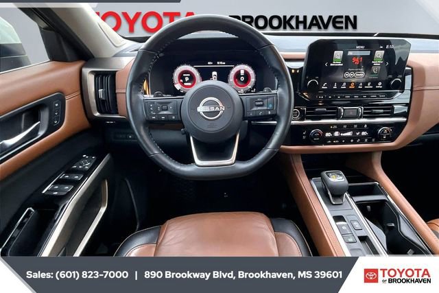 Used 2023 Nissan Pathfinder Platinum w/ Lighting Package (N93) image 5