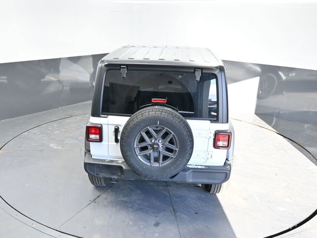 Used 2025 Jeep Wrangler Sport S image 23