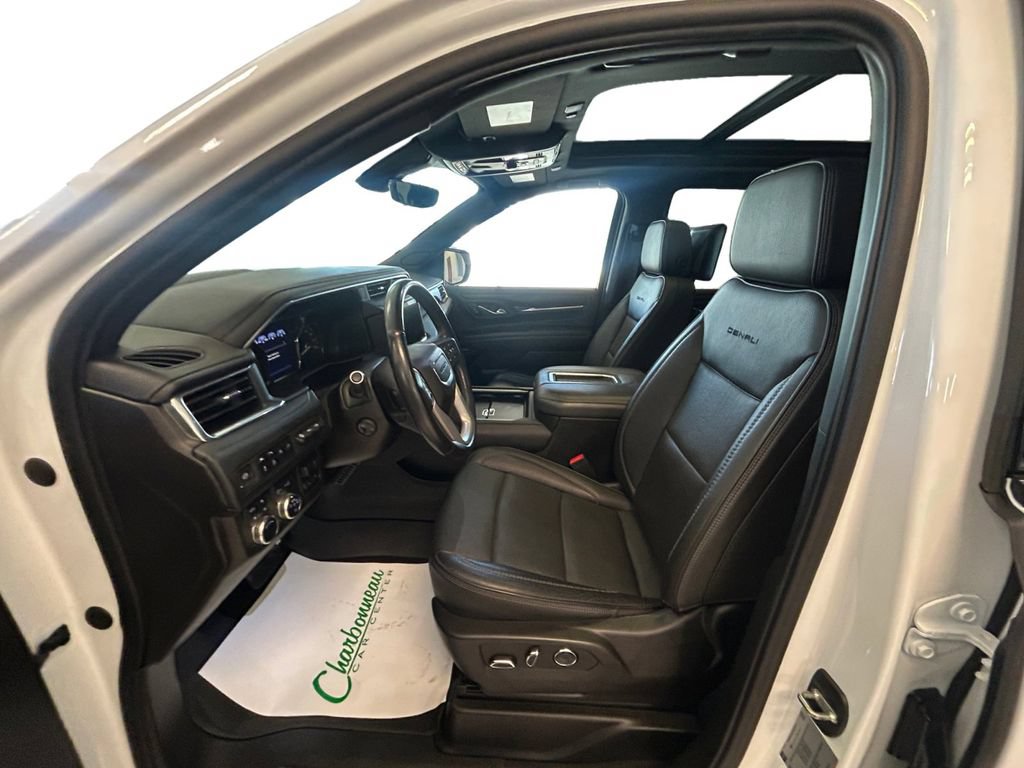 Used 2021 GMC Yukon Denali w/ Denali Premium Package AWD/4WD image 10
