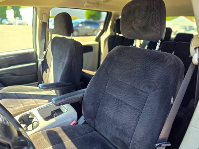 Used 2013 Dodge Grand Caravan SXT FWD image 34
