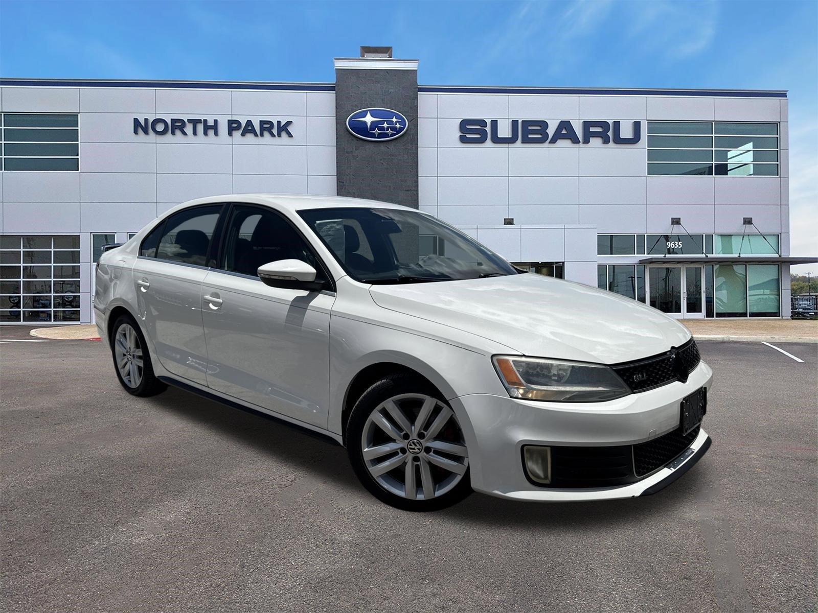 Used 2012 Volkswagen Jetta GLI FWD image 1