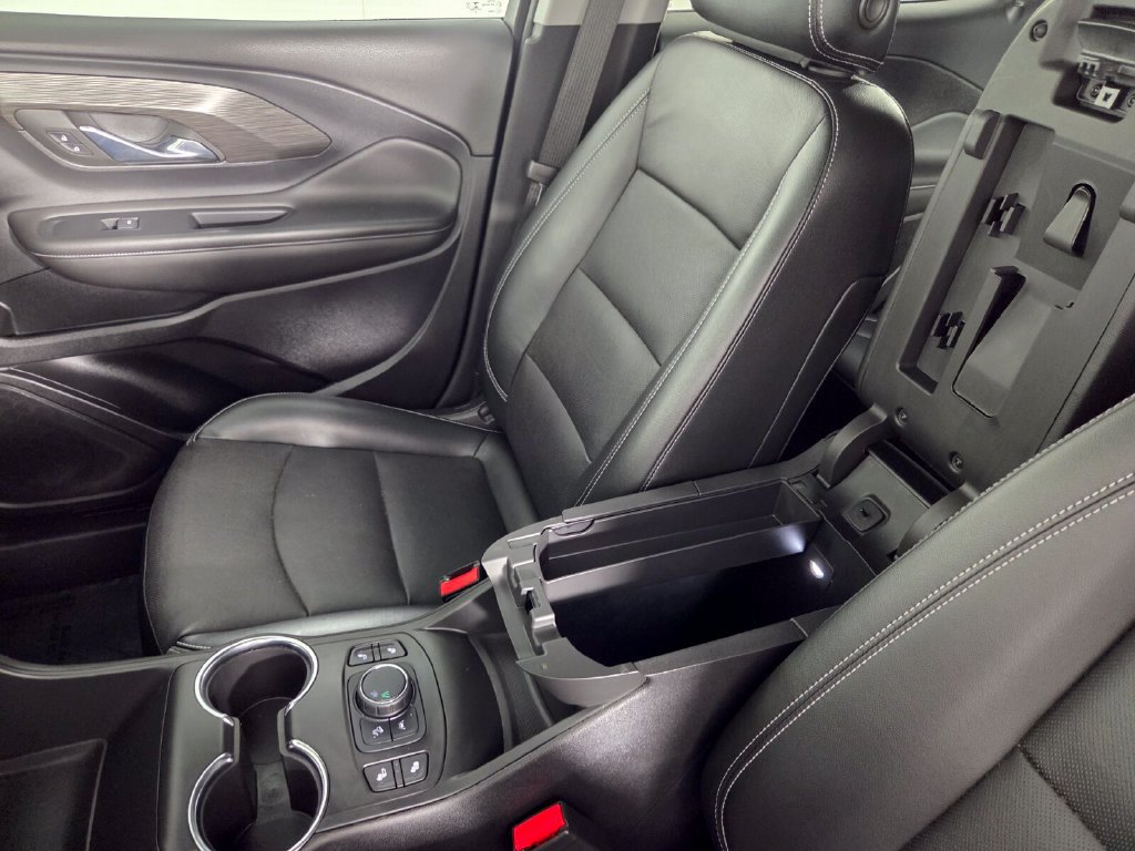 Used 2022 GMC Terrain SLT w/ Elevation Edition FWD image 20