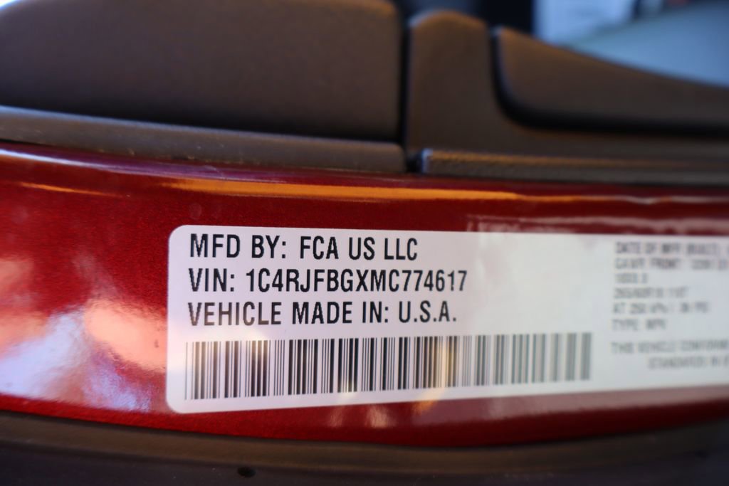 Used 2021 Jeep Grand Cherokee Limited AWD/4WD image 38