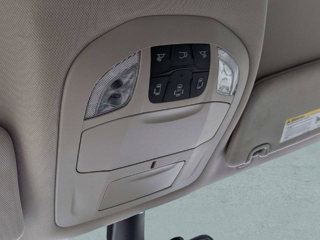Used 2024 Chrysler Pacifica Touring-L FWD image 22