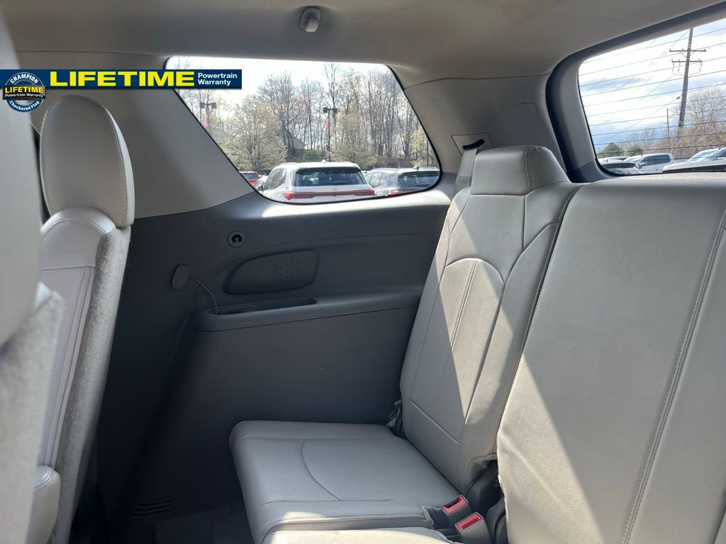 Used 2017 GMC Acadia Limited SLT AWD/4WD image 26