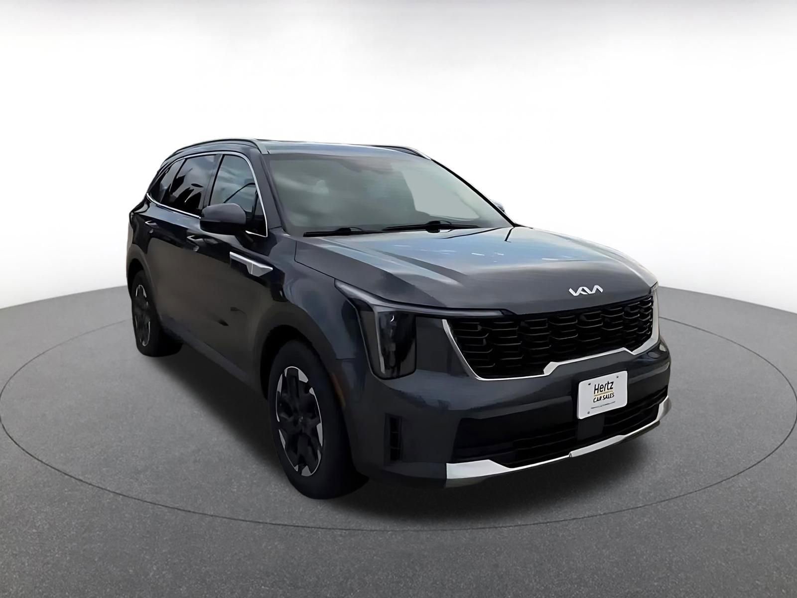 Used 2024 Kia Sorento S image 3