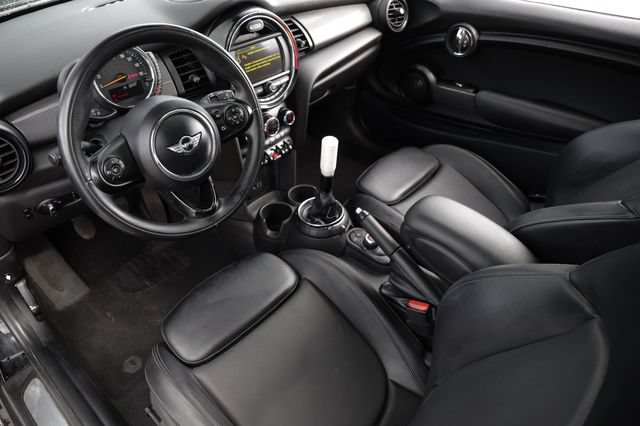 Used 2015 MINI Cooper 2-Door Hardtop FWD image 6